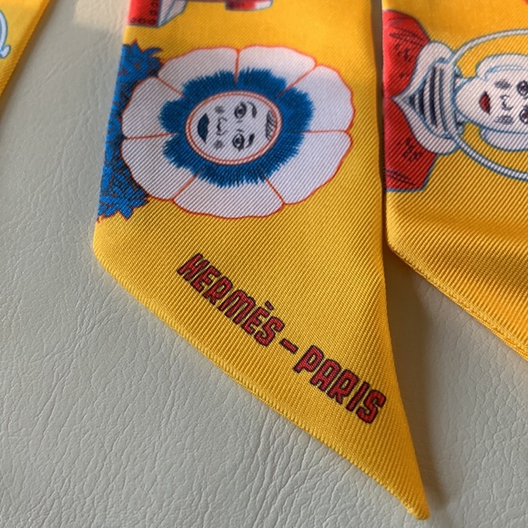 New and Authentic Hermes Dress Code twilly - Yellow - Picture 4 of 13